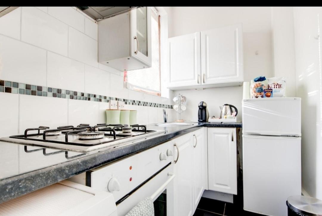 Hooton Apartment 1 Bed Kilnhurst Екстер'єр фото